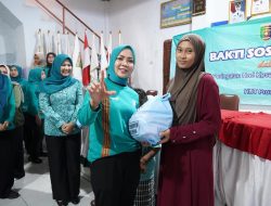 *TP PKK Provinsi Lampung Hadir di Tengah Masyarakat, Salurkan Bantuan Sosial dan Dukungan Gizi Anak*